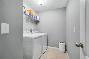 1217 Ballard Green Pl, Brandon, FL 33511 - Photo 25