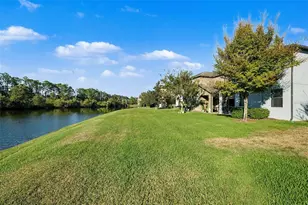 1217 Ballard Green Pl, Brandon, FL 33511 - Photo 29