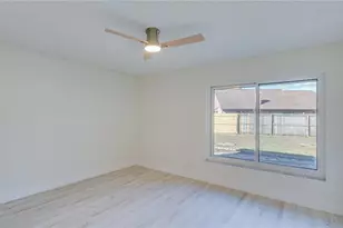 2074 Shadow Pine Dr, Brandon, FL 33511 - Photo 23