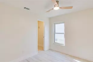 2074 Shadow Pine Dr, Brandon, FL 33511 - Photo 17