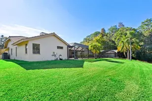 607 Waterford Cir E, Tarpon Springs, FL 34688 - Photo 37