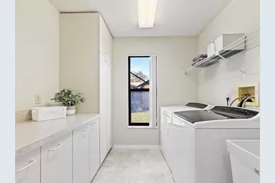 607 Waterford Circle E, Tarpon Springs, FL 34688 - Photo 31