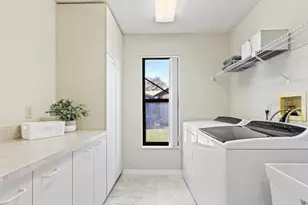 607 Waterford Cir E, Tarpon Springs, FL 34688 - Photo 31