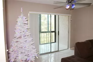 11485 Oakhurst Rd, Largo, FL 33774 - Photo 7