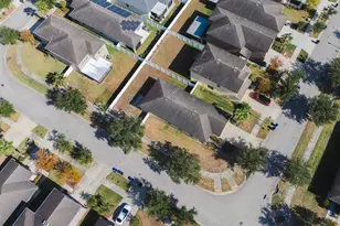 9004 Mountain Magnolia Dr, Riverview, FL 33578 - Photo 11