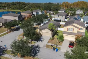 9004 Mountain Magnolia Dr, Riverview, FL 33578 - Photo 7