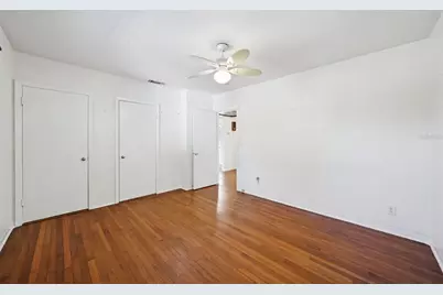 6221 Dartmouth Avenue N, Saint Petersburg, FL 33710 - Photo 9