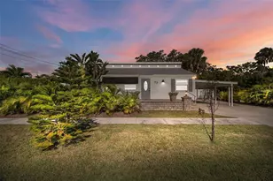 5731 28th Ave S, Gulfport, FL 33707 - Photo 1