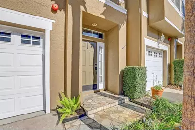 2965 Bayshore Pointe Drive, Tampa, FL 33611 - Photo 3