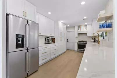 2618 S Bryant Circle, Tampa, FL 33629 - Photo 5