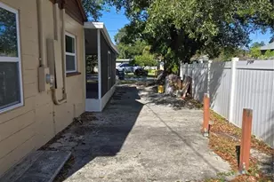 119 W Thomas St, Tampa, FL 33604 - Photo 3