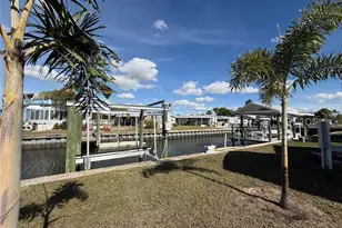 134 W St Annes Cir, Apollo Beach, FL 33572 - Photo 1