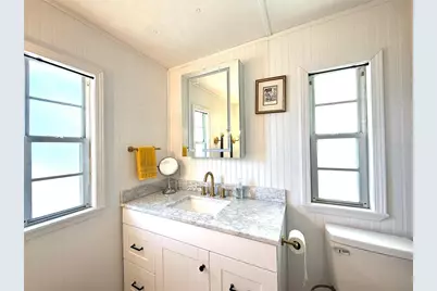 134 W Saint Annes Circle, Apollo Beach, FL 33572 - Photo 9