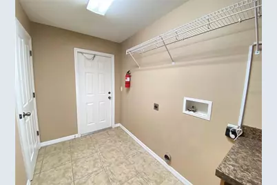 38647 Rose Ln, Zephyrhills, FL 33542 - Photo 5