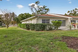 2211 Lark Cir W, Palm Harbor, FL 34684 - Photo 41
