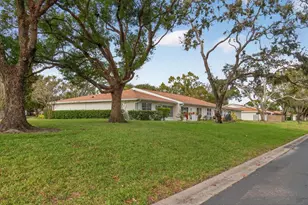 2211 Lark Cir W, Palm Harbor, FL 34684 - Photo 45