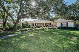 2391 Roberta Ln, Clearwater, FL 33764 - Photo 1