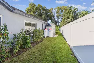 2713 Crestfield Dr, Valrico, FL 33596 - Photo 77