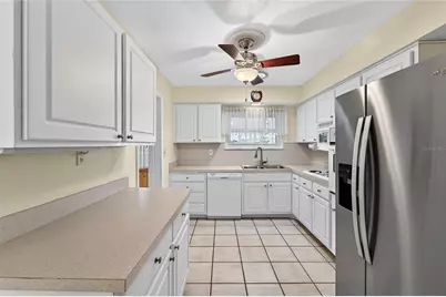 1204 Hacienda Drive, Sun City Center, FL 33573 - Photo 11
