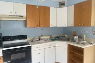 2950 64th Ave N, Saint Petersburg, FL 33702 - Photo 5