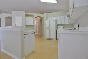 1557 Scotch Pine Dr, Brandon, FL 33511 - Photo 13