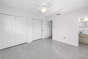 7047 S Shore Dr S, South Pasadena, FL 33707 - Photo 11