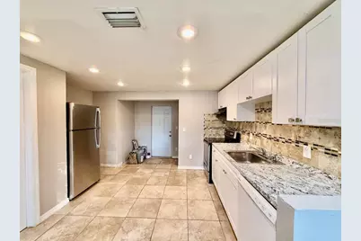 2406 S 69th Street #A, Tampa, FL 33619 - Photo 7
