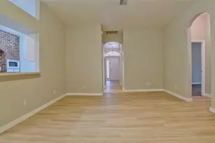 309 Citrus Landing Dr, Plant City, FL 33563 - Photo 5