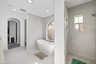 6025 Beacon Shores St, Tampa, FL 33616 - Photo 57