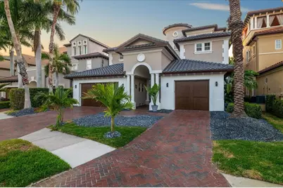 6025 Beacon Shores Street, Tampa, FL 33616 - Photo 9