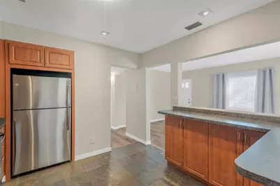 6207 S Kelly Road, Tampa, FL 33611 - Photo 9