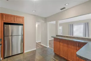 6207 S Kelly Rd, Tampa, FL 33611 - Photo 9