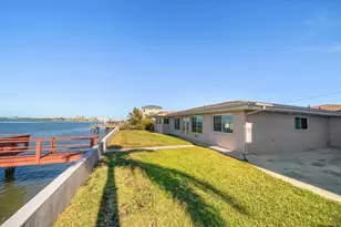 2234 Harbor View Dr, Dunedin, FL 34698 - Photo 13