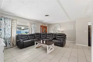 2701 64th Ave S, Saint Petersburg, FL 33712 - Photo 5