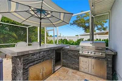 2701 64th Avenue S, Saint Petersburg, FL 33712 - Photo 27