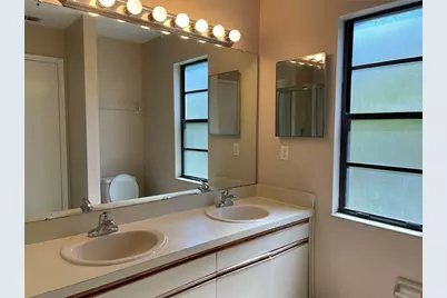 10821 Kenbrook Drive, Riverview, FL 33578 - Photo 19