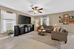 9720 Lemon Drop Loop, Sun City Center, FL 33573 - Photo 17
