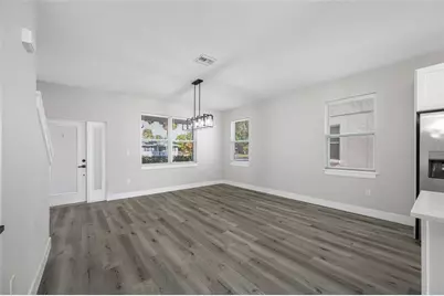 6910 Dartmouth Avenue N, Saint Petersburg, FL 33710 - Photo 5