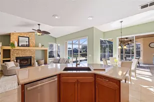 1144 Darlington Oak Dr NE, Saint Petersburg, FL 33703 - Photo 17