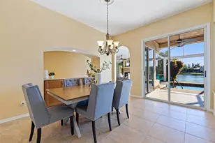 1144 Darlington Oak Dr NE, Saint Petersburg, FL 33703 - Photo 7