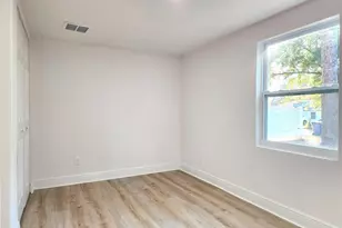 8917 N Highland Ave, Tampa, FL 33604 - Photo 11