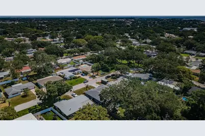 2263 Curtis Drive N, Clearwater, FL 33764 - Photo 9