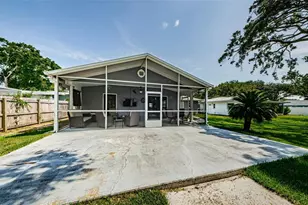 2263 Curtis Dr N, Clearwater, FL 33764 - Photo 37