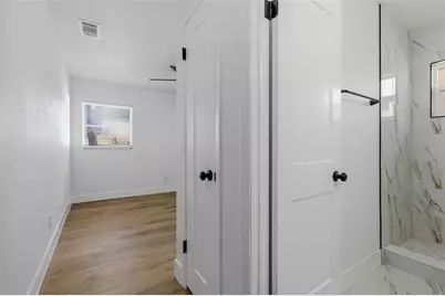 10906 N 28th Street, Tampa, FL 33612 - Photo 25