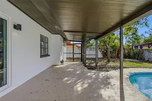 10906 N 28th St, Tampa, FL 33612 - Photo 31