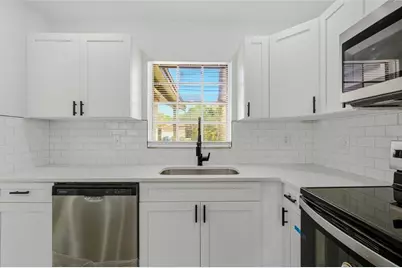 10906 N 28th Street, Tampa, FL 33612 - Photo 15