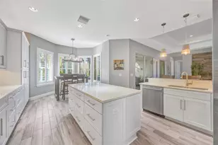 30552 Ivy Forge Ct, Wesley Chapel, FL 33543 - Photo 11