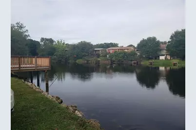 7100 Waterside Drive, Tampa, FL 33617 - Photo 13