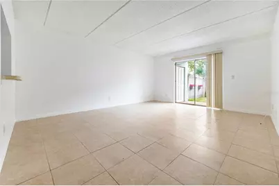 2860 Somerset Park Drive #103, Tampa, FL 33613 - Photo 9