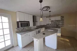 7619 Summertree Ln, New Port Richey, FL 34653 - Photo 11